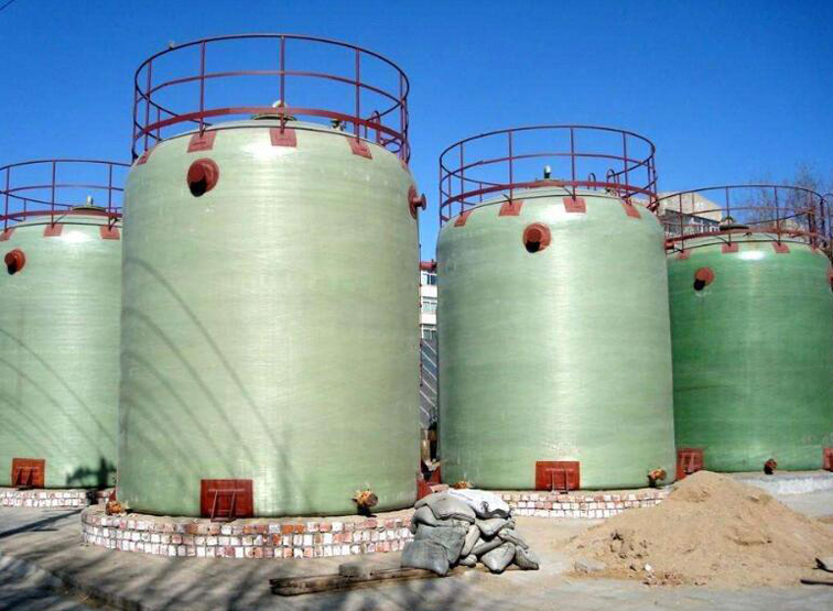 玻璃鋼儲罐滲漏修補 玻璃鋼儲罐滲漏了怎么修補