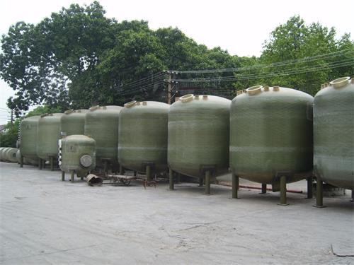 機制纏繞大型玻璃鋼儲罐，玻璃鋼儲罐制作全過程您了解多少